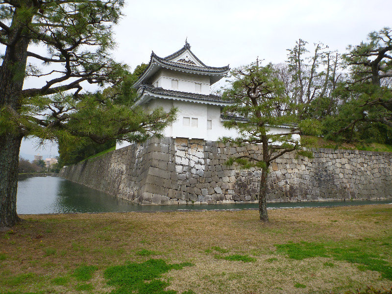 The outer wall and moat of Nijo-jo