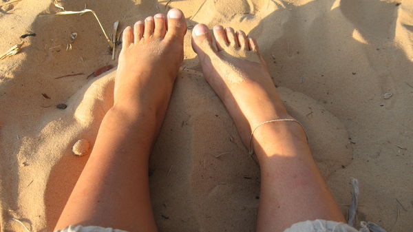 Digging my toesies in the Western Sahara