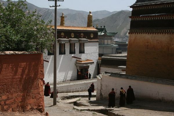 Alley within Xiaha monastry complex