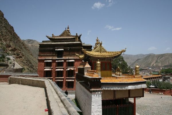 Temple roofs - Xiaha
