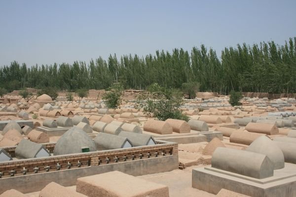 Grave yard next to Abakh Hoja Maziri