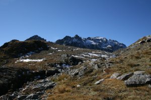 Heading up to Fohn saddle (yes those are people in that picture)