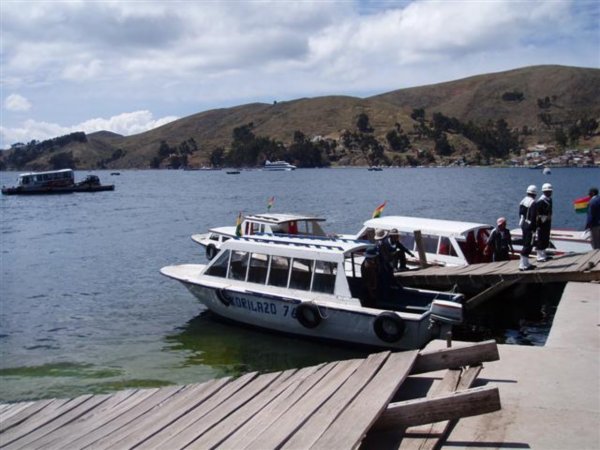 boat ove to copacbana lake titicaca
