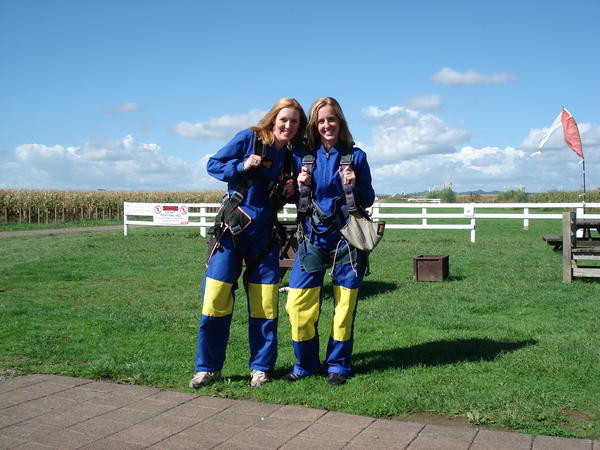 Skydive babes