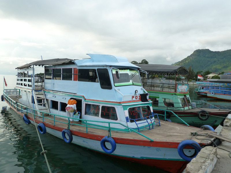 Boat to Samosir