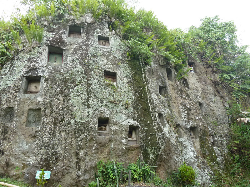 Cliff Tombs