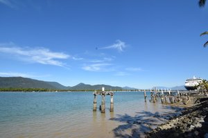 Cairns Wharf - complete with P & O Cruiser