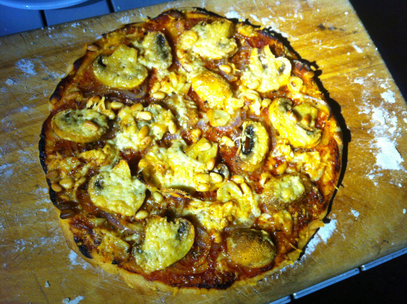 Camp Oven Piza #1 - mushies, pinenuts, tuffled garlic & parmesan