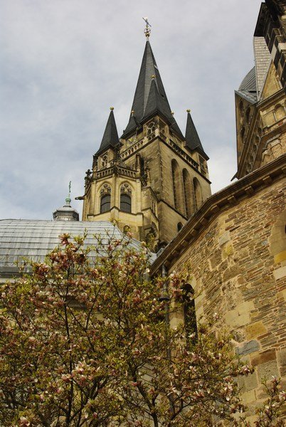 Aachen Dom by Day