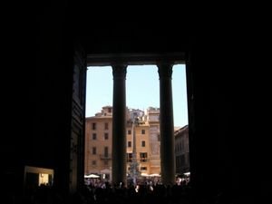 Inside Pantheon - Rome 