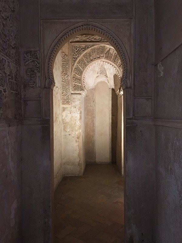 Passage through doorways at Nazaries palace 