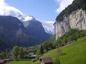 View from the Cable Car on the way to Murren