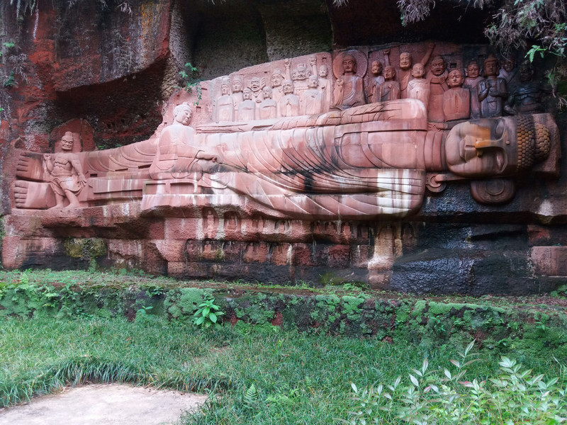 The reclining Buddha and Arhats