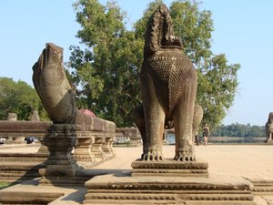 Guardian figures of Angkor Wat
