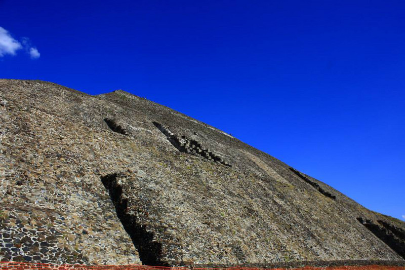  Bottom view of the Pyramid of the Sun