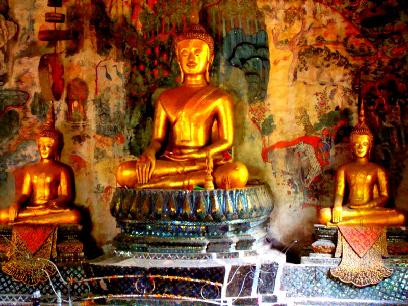  The Three Buddha