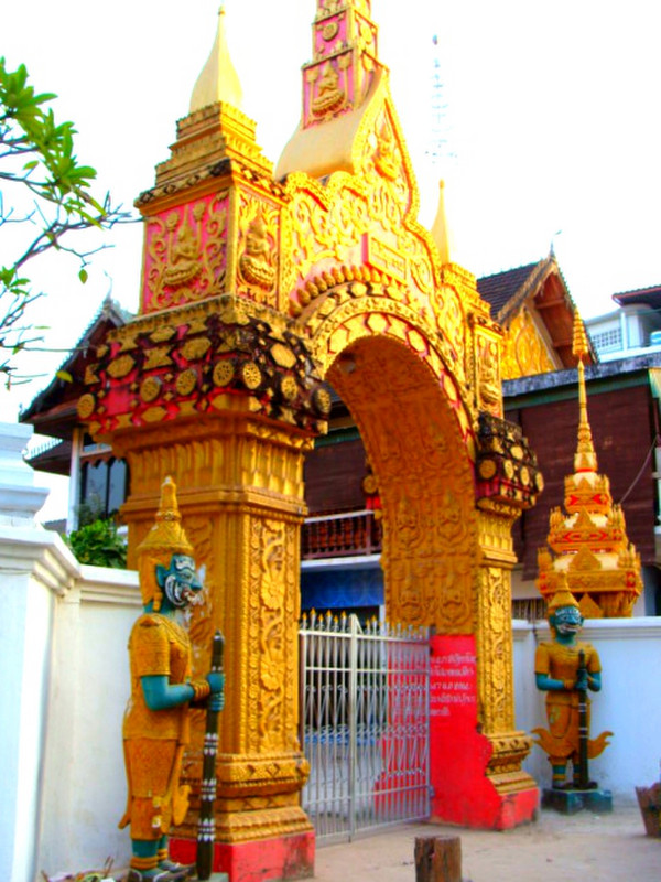  Golden entrance gate