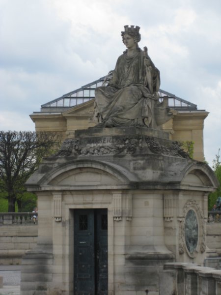 Statue in Place de la Concorde