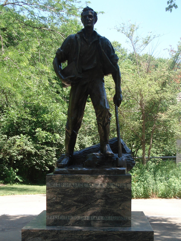 Lincoln Rail Splitter Statue at New Salem