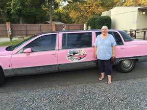 Pink Limo ride to Marlowe's Ribs
