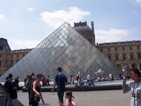 Louvre - Glass Pyramid