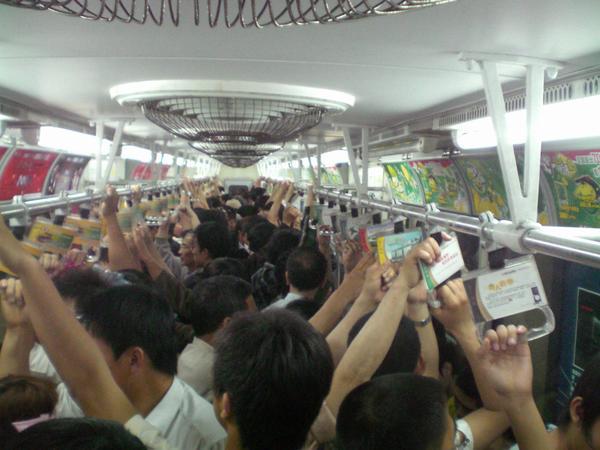 Überfüllte U-Bahn