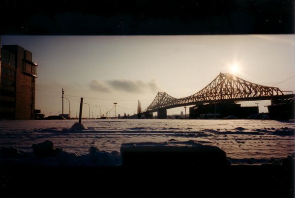 Montreal pont dans le soleil