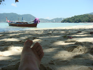 thai feb09 tri trang beach pieds