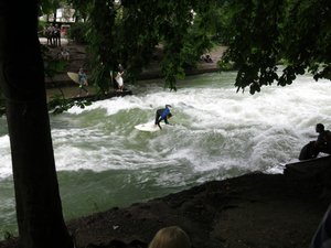Surfing the Isar
