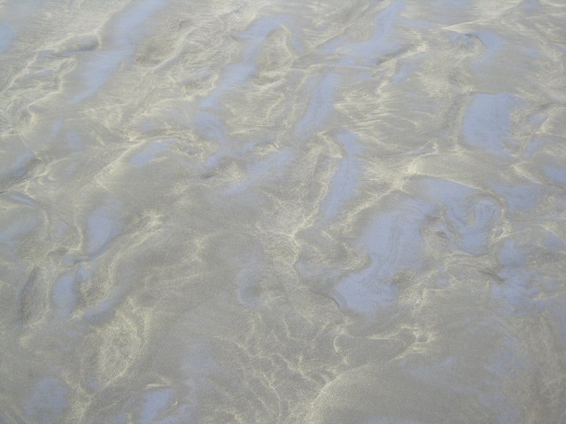 Patterns on the beach 2