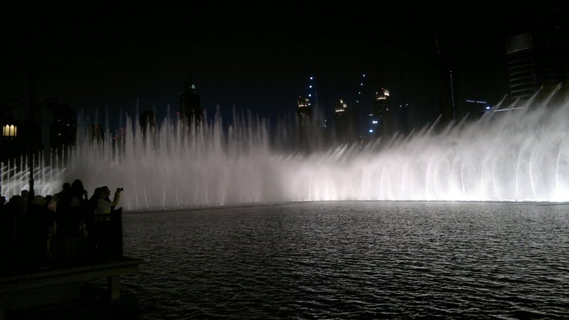 Burj Khalifa and Fountains (3)