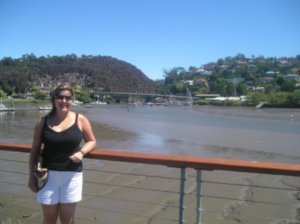 River side walk to Cataract Gorge