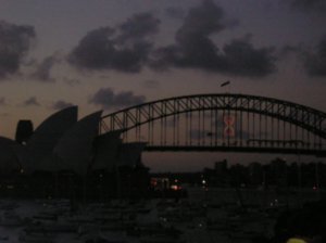 Eggtimer on Sydney Harbour Bridge counts down the new year