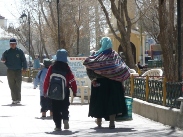 Traditional Boliian women