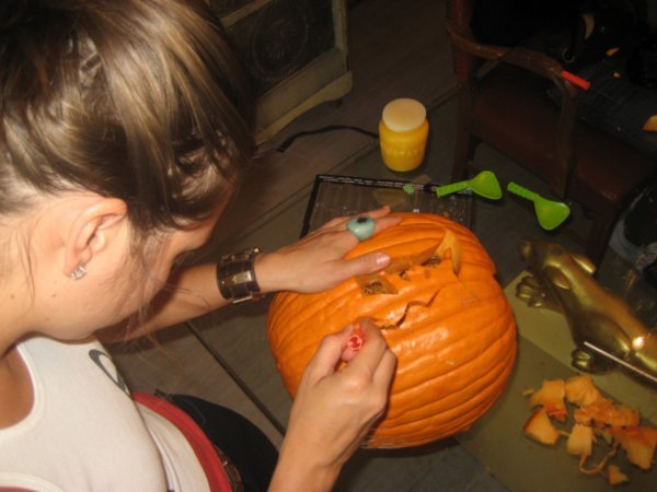 Jana carving her witch