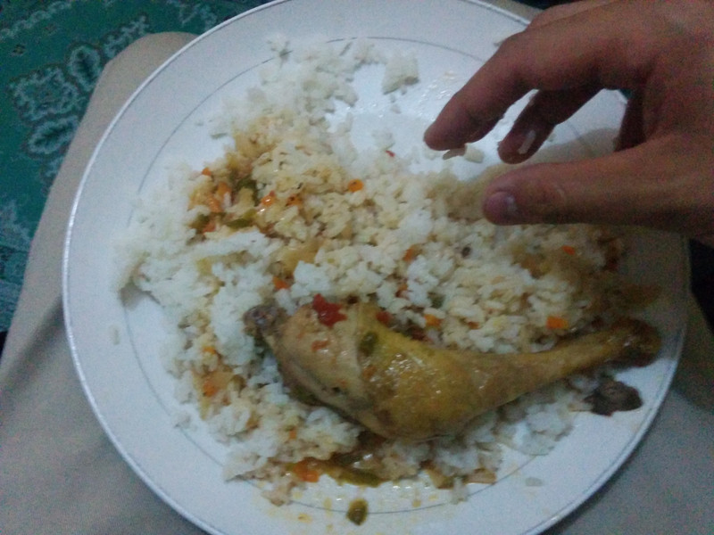 Rice and Chicken Dinner Offered from Owani's friends