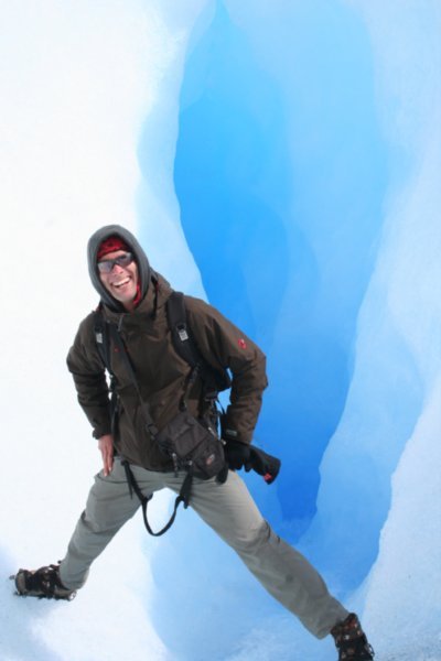 Blue Hole im Eis - bei der Wanderung auf dem Perito Moreno