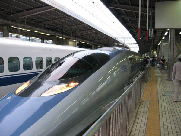 Le Nozomi Shinkansen