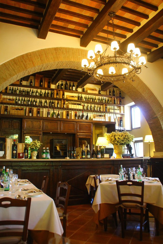 Gourmet Lunch at “La Taverna”, Castello Banfi 04