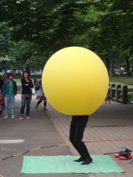 Yellow balloon head