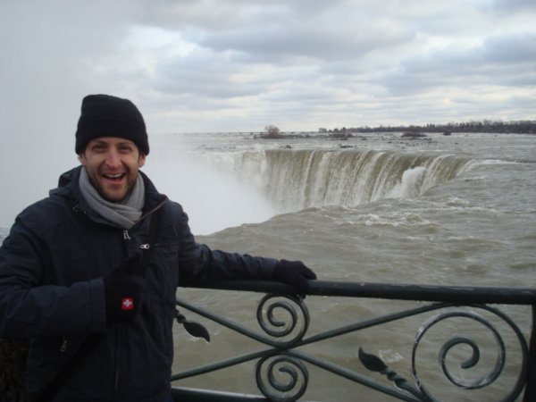 Niagara Falls - damn cold and wet from the mist