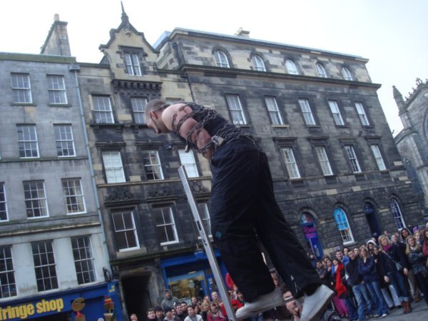 Edinburgh - street performer