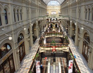 Magnificent Shopping Mall off the Red Square