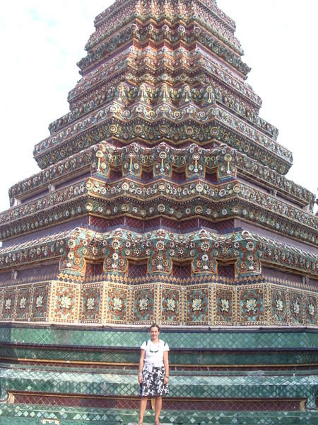 Paula in front of one of the floral-tiled chedis