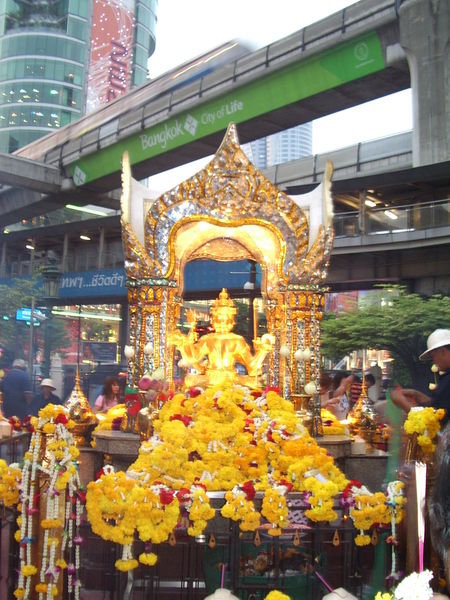 Erawan Shrine, Bangkok