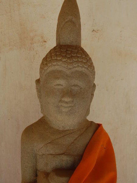 Simple-faced Buddha