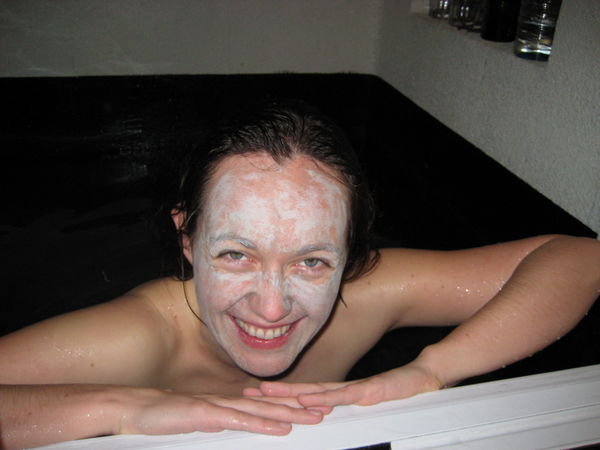 Ooh, er. Paula dons a thermal mud face pack and jumps in