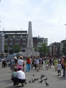 Monument on Dam square