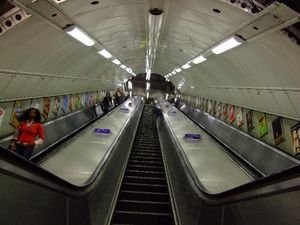 Brixton Station 