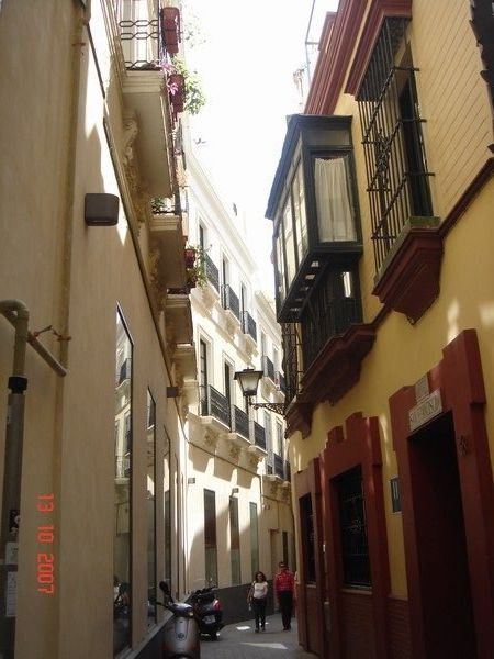 The windy streets of Seville
